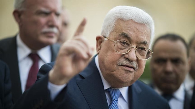 الرئيس الفلسطيني يدين تفجير بغداد