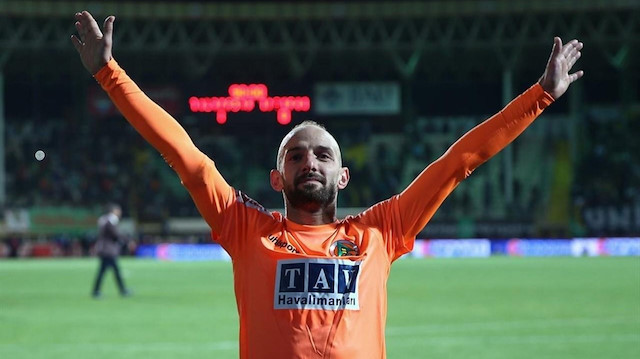 Efecan Karaca Alanyaspor'da çıktığı 253 maçta, 23 gol atarken 41 de asist yaptı.