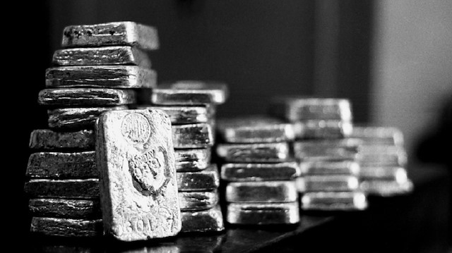 Uzmanlar gümüşün ons fiyatında 50 dolar seviyesinin sürpriz olmayacağını dile getiriyor.