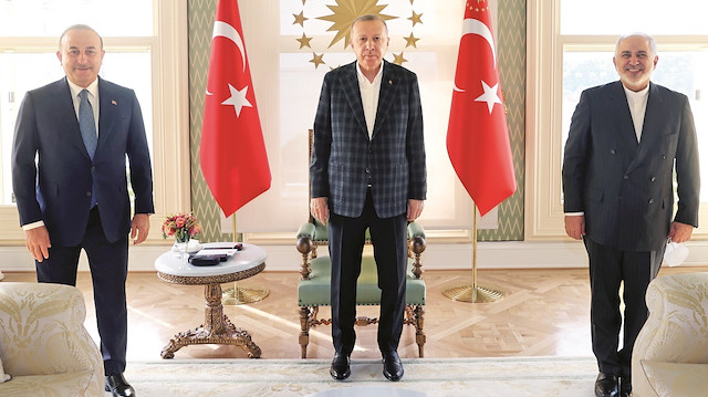 Erdoğan İran Dışişleri Bakanı Cevad Zarif’i kabul etti. Görüşmede Dışişleri Bakanı Çavuşoğlu da yer aldı