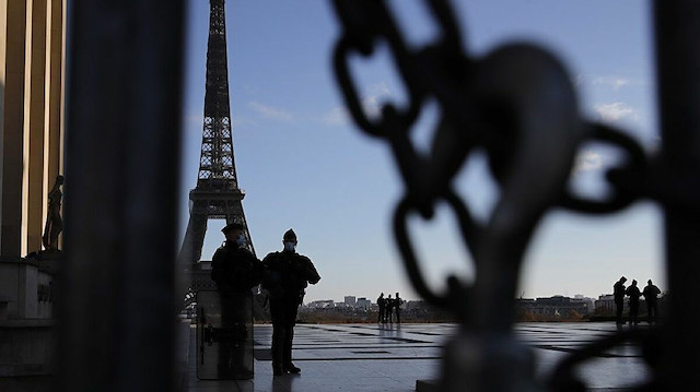 Fransa, AB dışındaki ülkelerden giriş çıkışları yasaklayacak