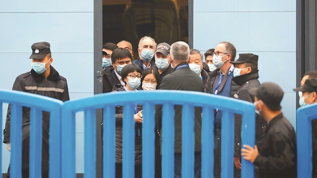 DSÖ ekibi, virüsün çıkış noktası olarak kabul edilen Vuhan’daki Huanan Balık Pazarı’nda incelemelerde bulundu.