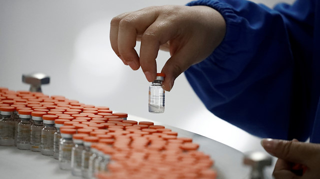 Sahtesini de ürettiler: Çin'de 3 bin doz sahte koronavirüs aşısı ele geçirildi