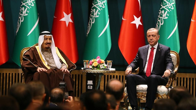 لتحسين وتطوير العلاقات.. وكالة أمريكية تكشف عن تحركات خليجية تجاه تركيا