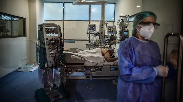 Prof. Dr. Cemil Taşcıoğlu Şehir Hastanesi'nde koronavirüs kaynaklı sadece 6 yoğun bakım hastası kaldı. 