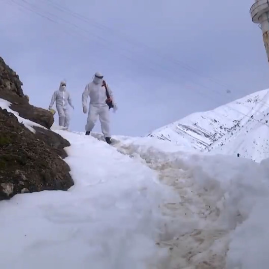 Sağlık Bakanı Koca: Sağlık çalışanlarımız uzak, zor demeden her yerdeler