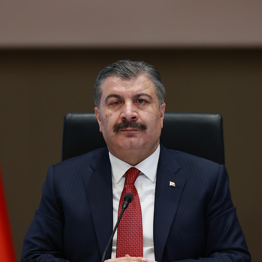 Bakan Koca: Yarından itibaren 70 yaş üzeri ve cuma gününden itibaren 65 yaş üzeri vatandaşların aşılanmasına başlanacak