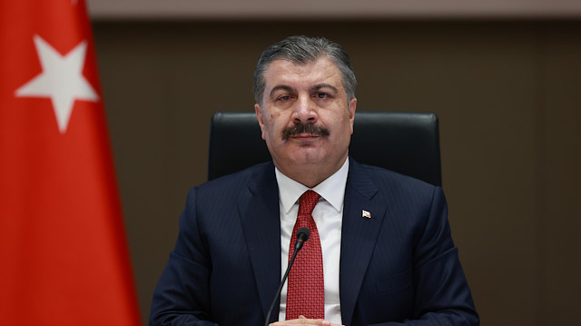 Bakan Koca: Yarından itibaren 70 yaş üzeri ve cuma gününden itibaren 65 yaş üzeri vatandaşların aşılanmasına başlanacak
