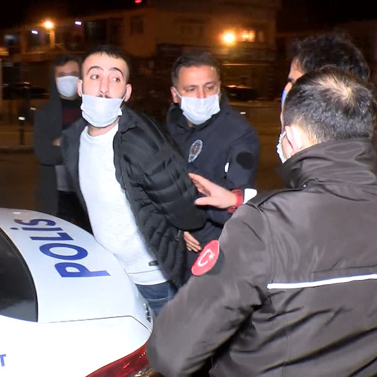 Ümraniyede kısıtlamada kontrol noktasından kaçan şahıstan polislere: Sizin yanınıza bırakmayacağım sizi mahkemeye vereceğim