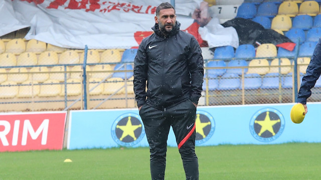 Ümit Karan'ın çalıştırdığı Menemenspor ligde kalma mücadelesi veriyor.