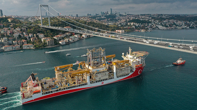 Turkey's third drillship Kanuni sets sail for Black Sea

