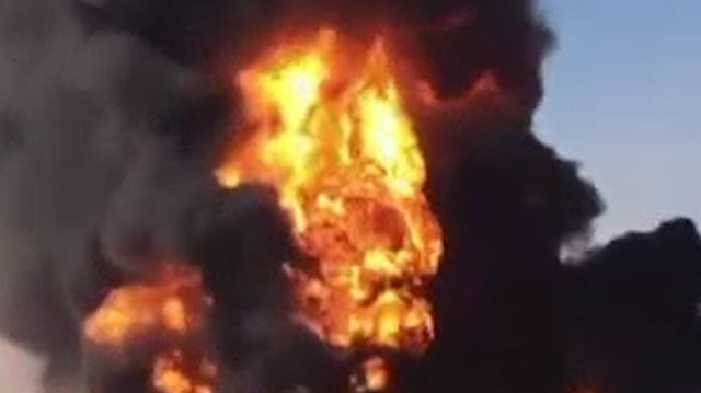 Massive fire engulfs Afghan port bordering Iran