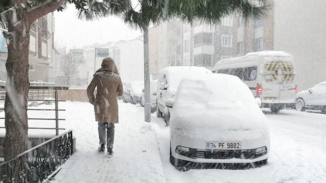 İstanbul'da yoğun kar yağışı bekleniyor.