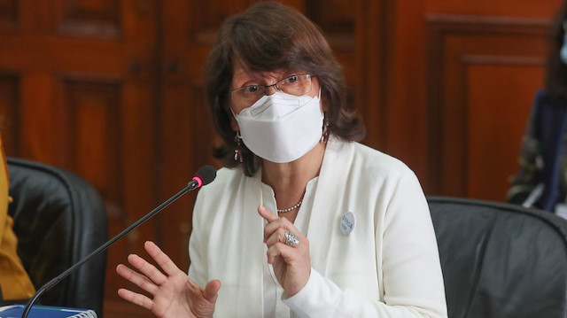 Görevinden istifa eden Sağlık Bakanı Pilar Mazzetti.