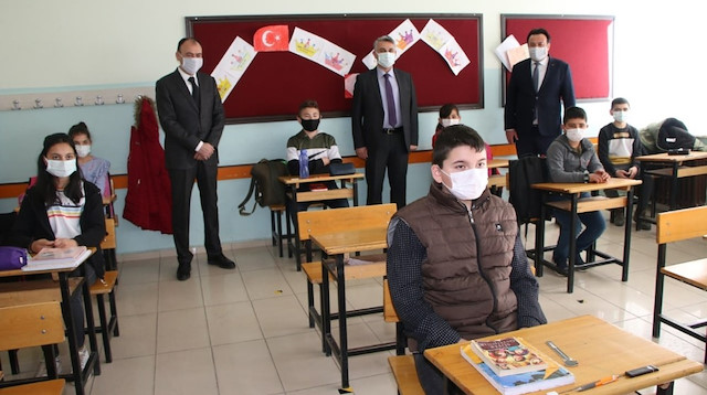 In-person education partially resumes in Turkey