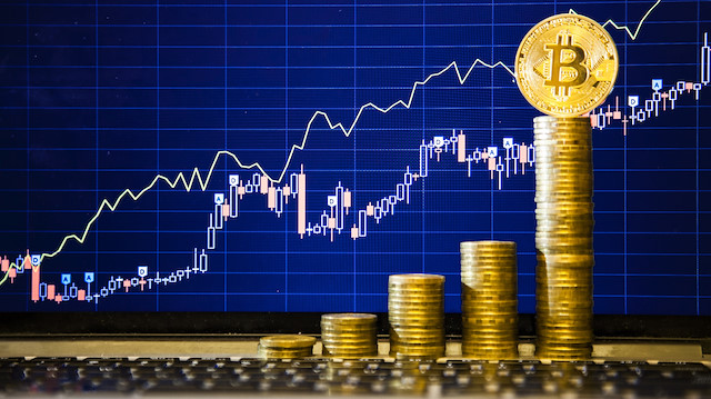 Bitcoin rekor üstüne rekor kırdı