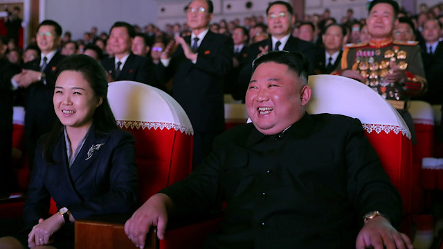 Kim Jong Un'un eşi aylar sonra ortaya çıktı.