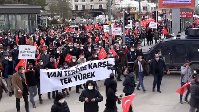 Erciş'te binler terör örgütü PKK’ya tepki için yürüdü