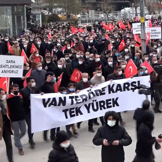 Ercişte binler terör örgütü PKK’ya tepki için yürüdü