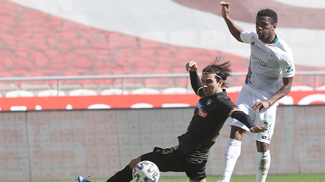 Konyaspor formasıyla 4 maça çıkan Sekidika'nın bir golü bulunuyor.