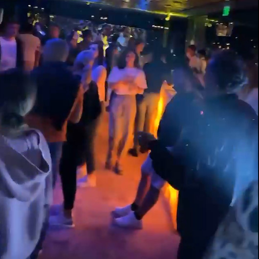 Antalyada otelde korona partisi