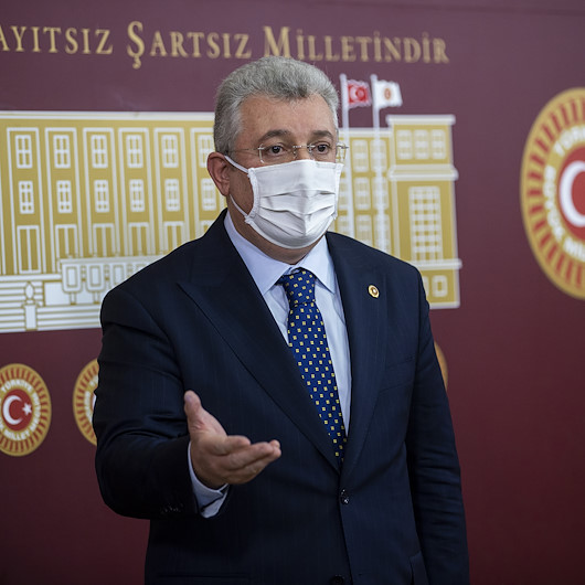 AK Partili Akbaşoğlundan Özlem Zengine yönelik ahlaksız saldırıya tepki: Alçakça saldırı cezasız kalmamalıdır