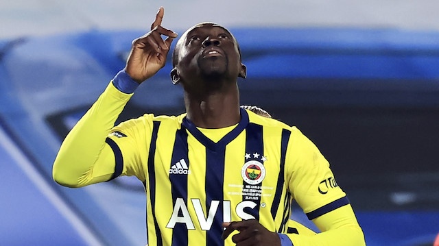 Cisse Süper Lig kariyerinde toplamda çıktığı 77 maçta 42 gol attı.