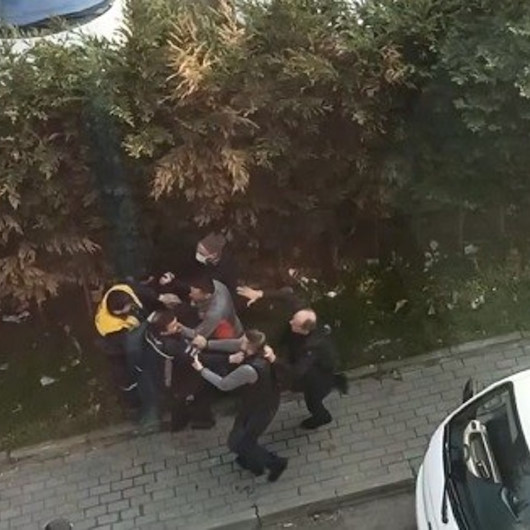 Bursada iki grup arasında çıkan park kavgasında tekme ve yumruklar havada uçuştu