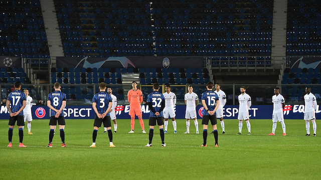 Atalanta-Real Madrid maçı öncesinde saygı duruşunda bulunuldu.