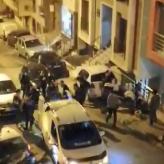 İstanbulda tepki çeken görüntüler: Asker eğlencesi düzenleyip halay çektiler
