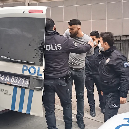 Esenyurtta çatıda yakalanan şüpheliden polise: Eniştem karakola gelince de konuşuruz