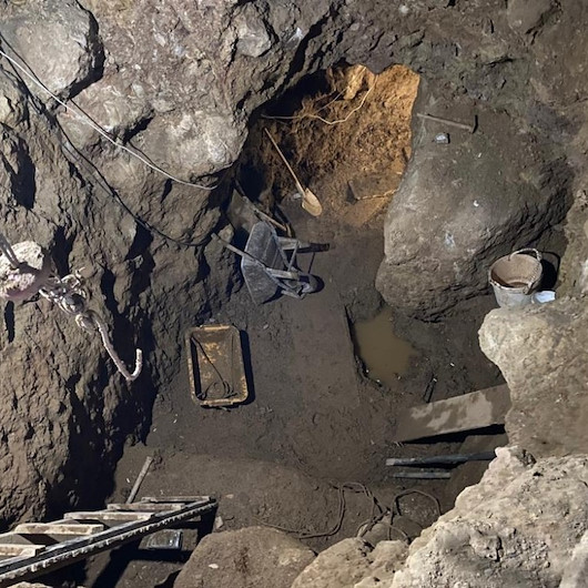 Gümüşhane'de definecilere suçüstü yakalandı: Evin altında 12 metre derinliğinde tünel açtılar