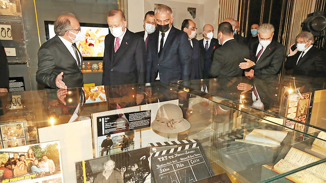 Cumhurbaşkanı Erdoğan, Beyoğlu’daki yenilenen Tarihi Atlas Sineması’nın açılışına katıldı.