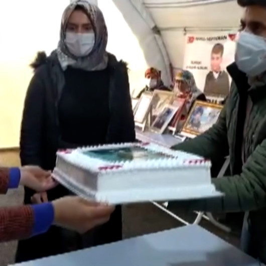 Diyarbakır annelerinin Cumhurbaşkanı Erdoğan için hazırlattığı pasta, Çocuk Evine gönderildi
