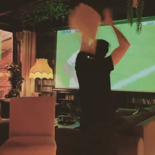 Ünlü piyanist Fazıl Say, Fenerbahçenin kaçırdığı gol sonrası çılgına döndü