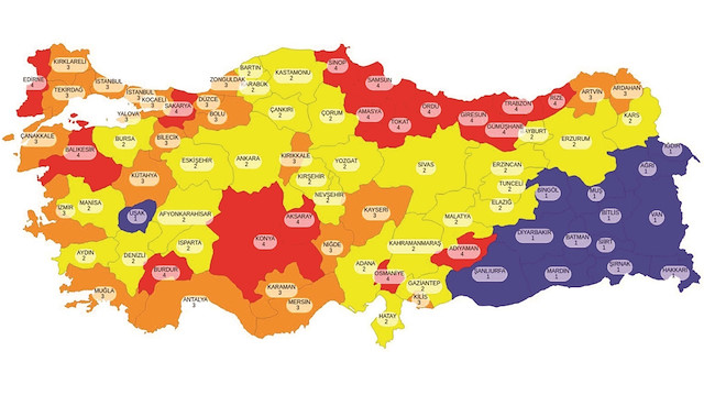 Sağlık Bakanlığı’nın hazırladığı ve 81 ilin ‘düşük’, ‘orta’, ‘yüksek’ ve ‘çok yüksek’ grupta mavi, sarı, turuncu ve kırmızı renge ayrıldığı Kovid-19 haritası iki haftada bir güncellenecek.