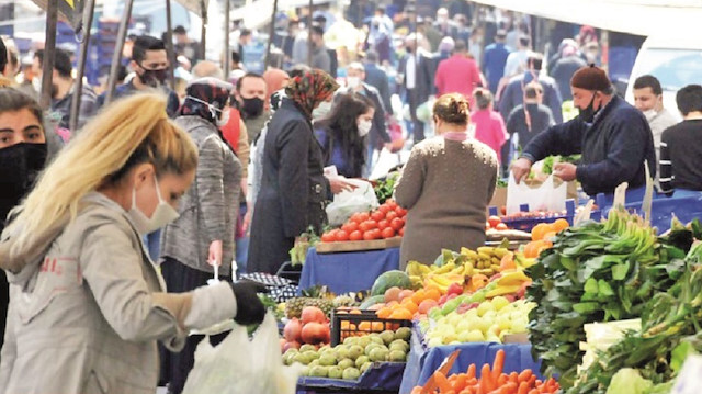 Halkın ekmeğiyle oynamaktan çekinmeyen fırsatçılar kur düşmesine karşın son dört ayda ekmeğin hammaddesi buğday ununun fiyatını yüzde 7,2 arttırdı.