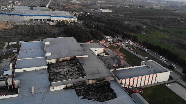Tuzla’da yanan et fabrikasındaki hasarın boyutu gün ağarınca ortaya çıktı.