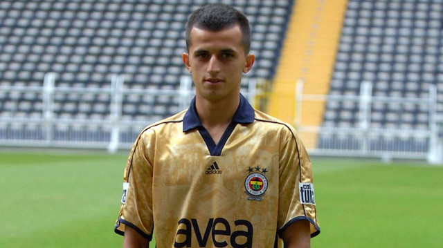 İlhan Parlak sarı-lacivertli formayla 17 maça çıkmış ve 2 gol atmıştı.