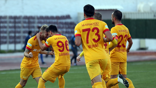 Kayserisporlu futbolcuların galibiyet sevinci