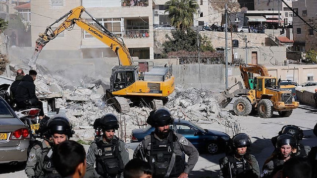 جيش الاحتلال الإسرائيلي يهدم منزلا قيد الإنشاء بالضفة