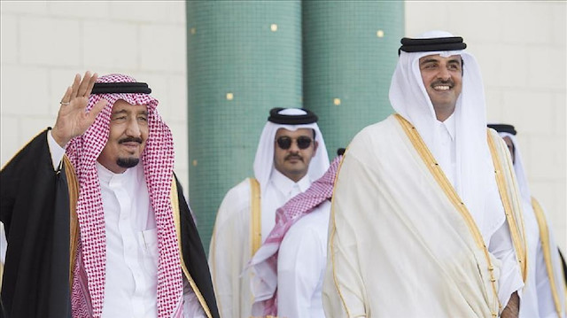 العاهل السعودي يراسل أمير قطر حول المستجدات الإقليمية والدولية