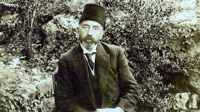 Akif ile Bloch arasında