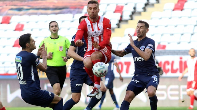 Antalyaspor-Kasımpaşa maçı 1-1'lik eşitlikle sona erdi. 
