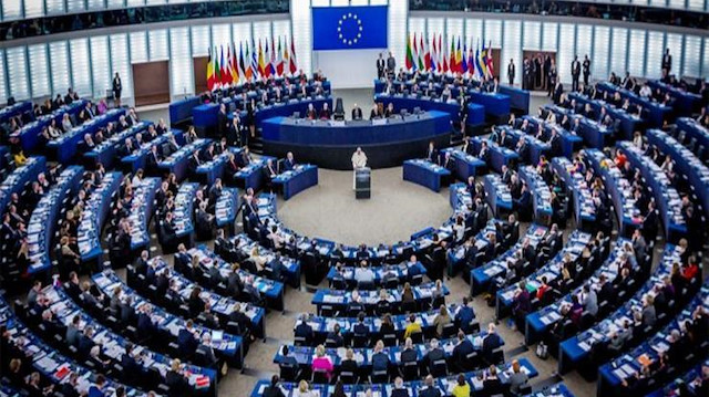 البرلمان الأوروبي: لا تطبيع مع النظام السوري دون تقدم المسار السياسي