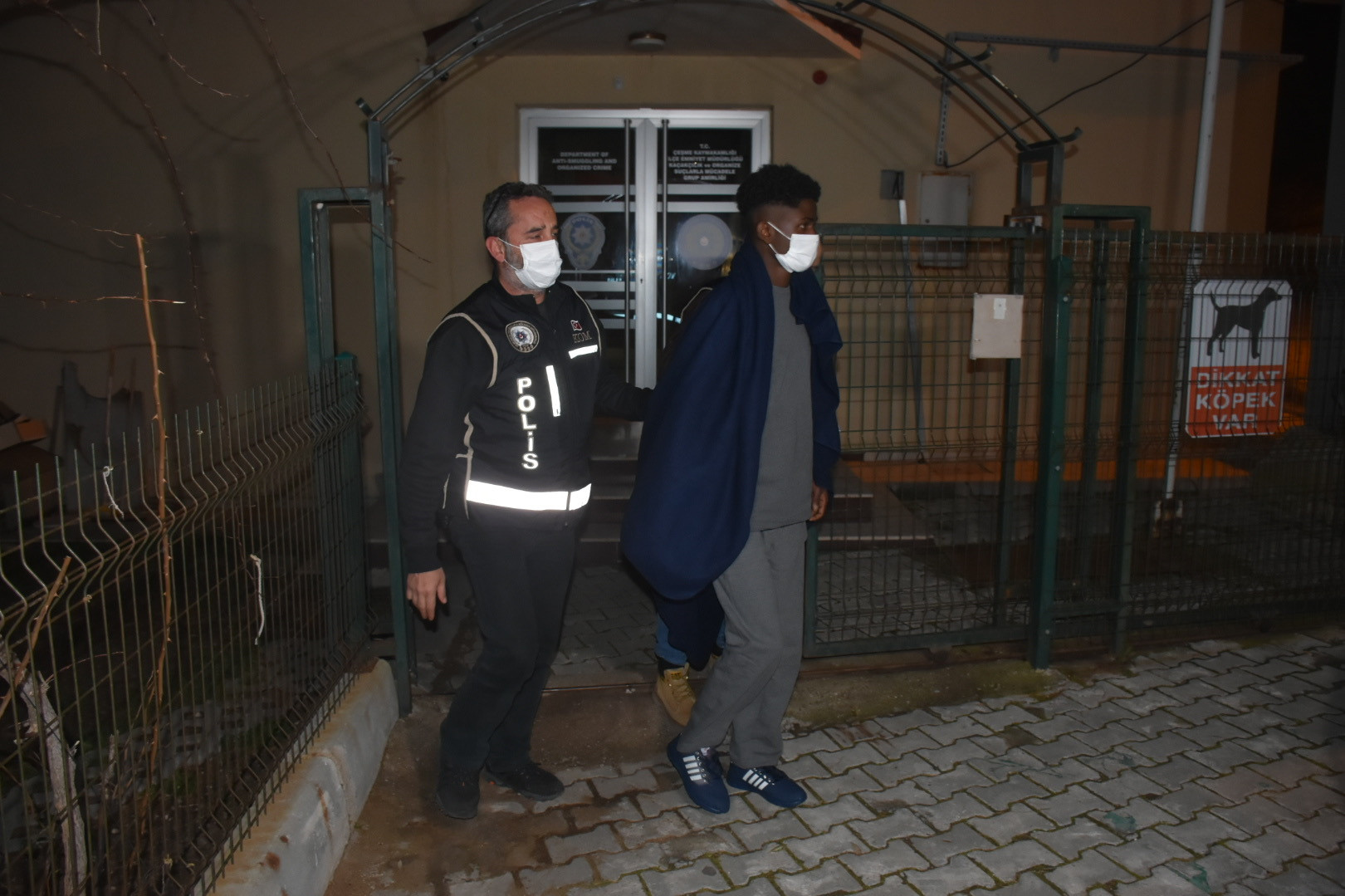 Yunanistan unsurlarınca ölüme terk edilen kaçak göçmen 3 gün sonra bulundu.