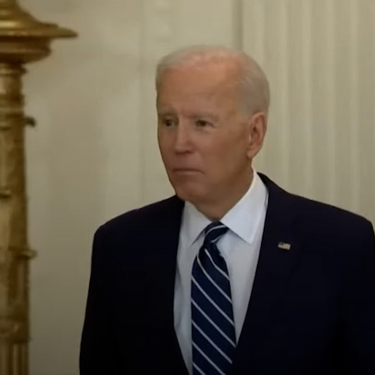ABD Başkanı Joe Biden’ın kürsüdeki garip tavrı dikkat çekti