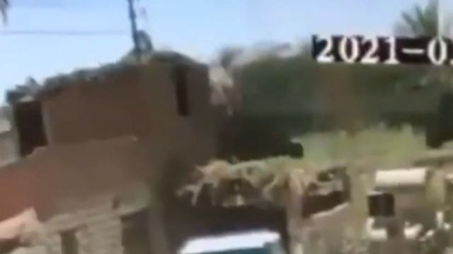 Mısır'da kafa kafaya çarpan trenlerin o anlara ait yeni görüntüsü ortaya çıktı