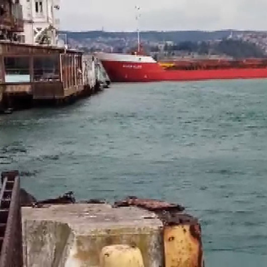 İstanbul Boğazında facianın eşiğinden dönülen anlar kamerada