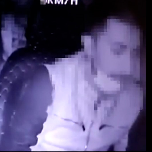 Şişlide taksiyle hırsızlığa çıkan şüpheliler kamerada